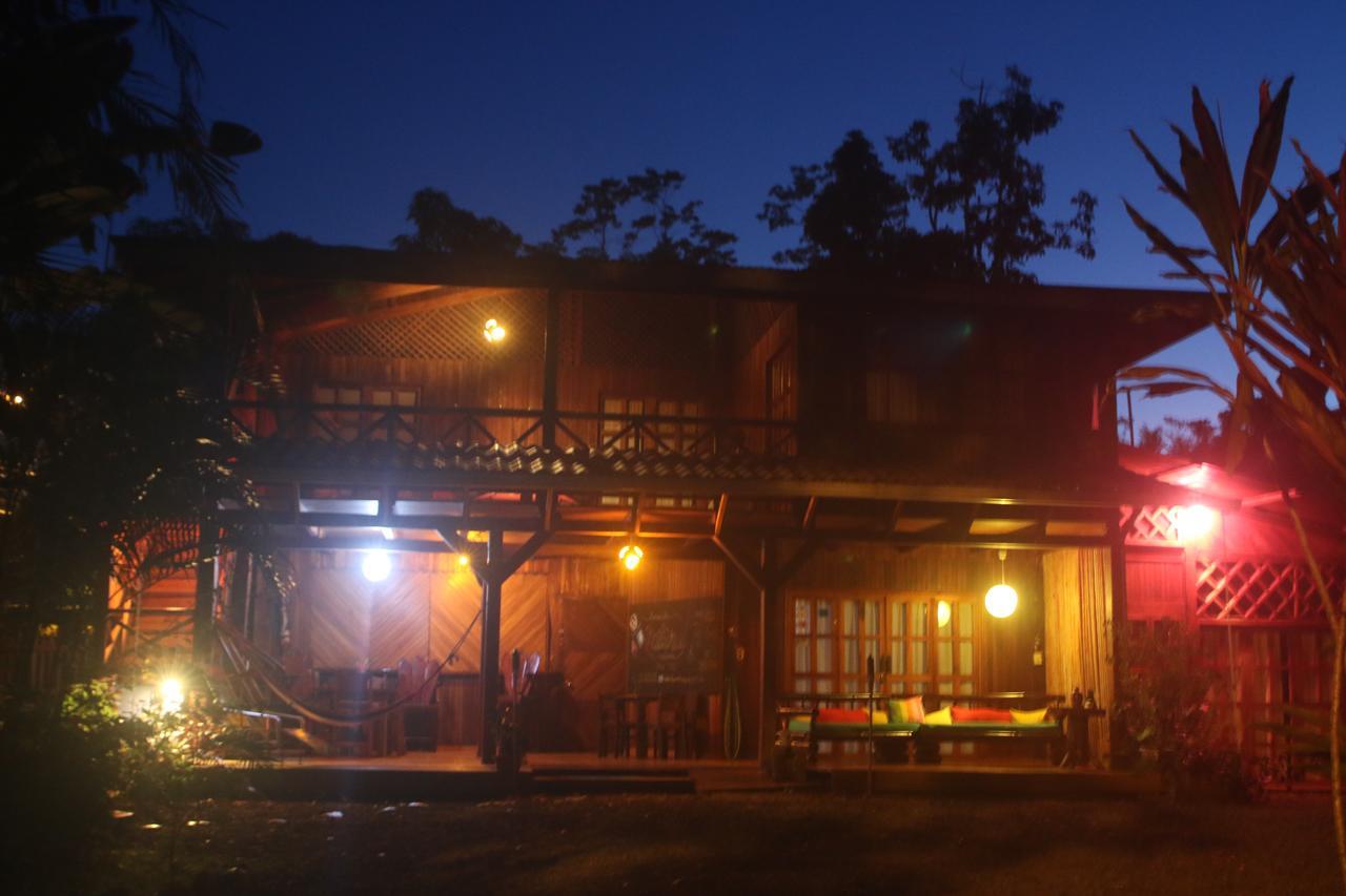 ホテル Casa Natural Puerto Viejo Puerto Viejo de Talamanca エクステリア 写真
