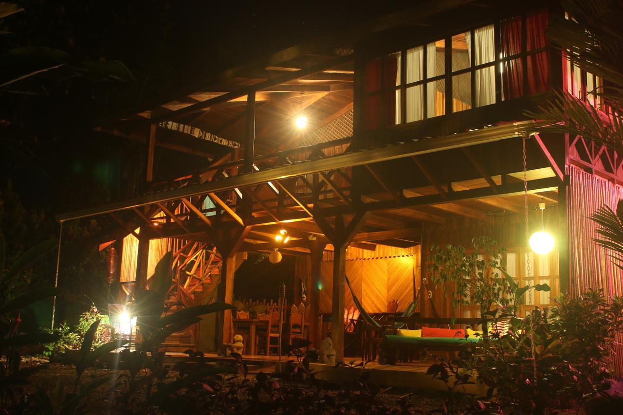 ホテル Casa Natural Puerto Viejo Puerto Viejo de Talamanca エクステリア 写真